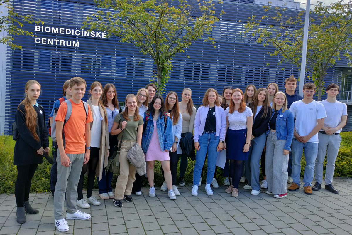 Projektový den s GoHigher v Biomedicínském centru LF UK