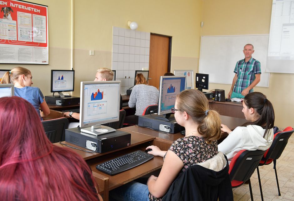 Prostory a život Gymnázia a SOŠ Rokycany